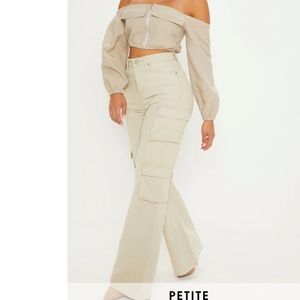 PrettyLittleThing Petite Stone Wide Leg Cargo Pocket Jeans